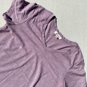 Never worn lavender v-neck tee